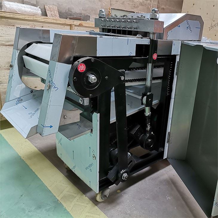 Chicken Breast Trimming Cutting Machine