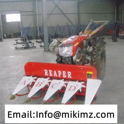 Håndarbejdende traktor mini majs mejetærsker